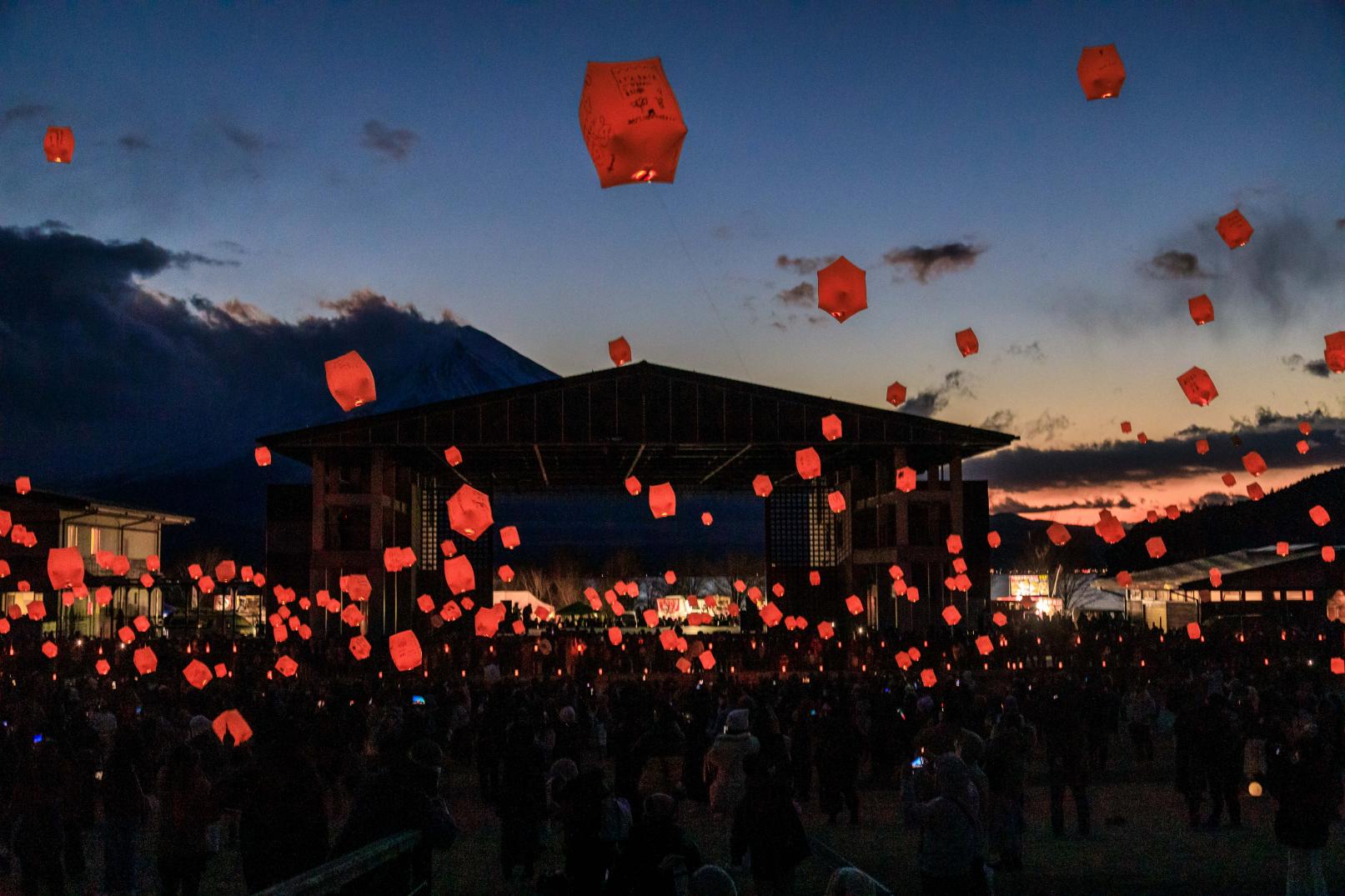 スカイランタン販売開始-1